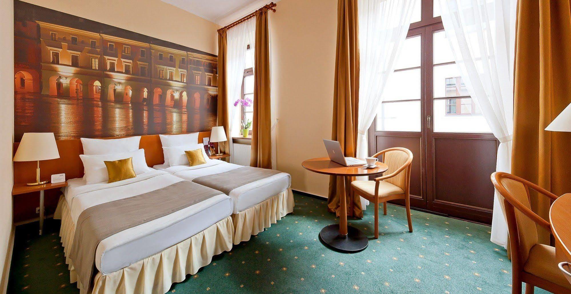 Hotel Zamojski Zamość Esterno foto
