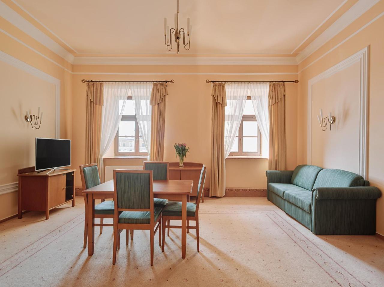 Hotel Zamojski Zamość Esterno foto